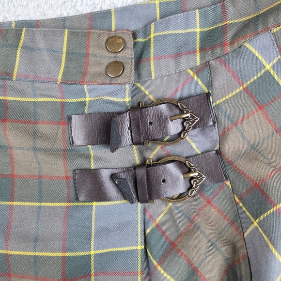 Outlander x Torrid Skirt Women 22 Gray Tartan Plaid Pleated Pockets Metal Button - Picture 2 of 8